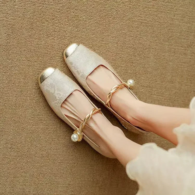 Eirene - Ballet-style Shoes