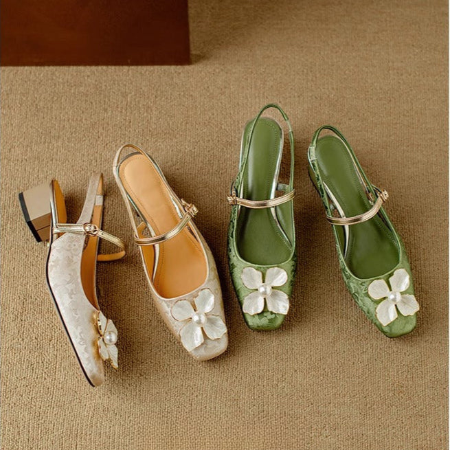 Mathilde – Elegant women's shoes with a floral pattern