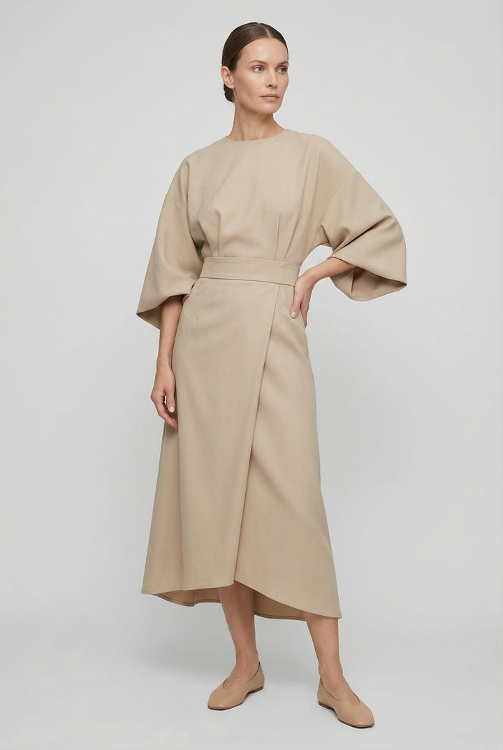 Erika | Flowing Maxi Dress with Belt