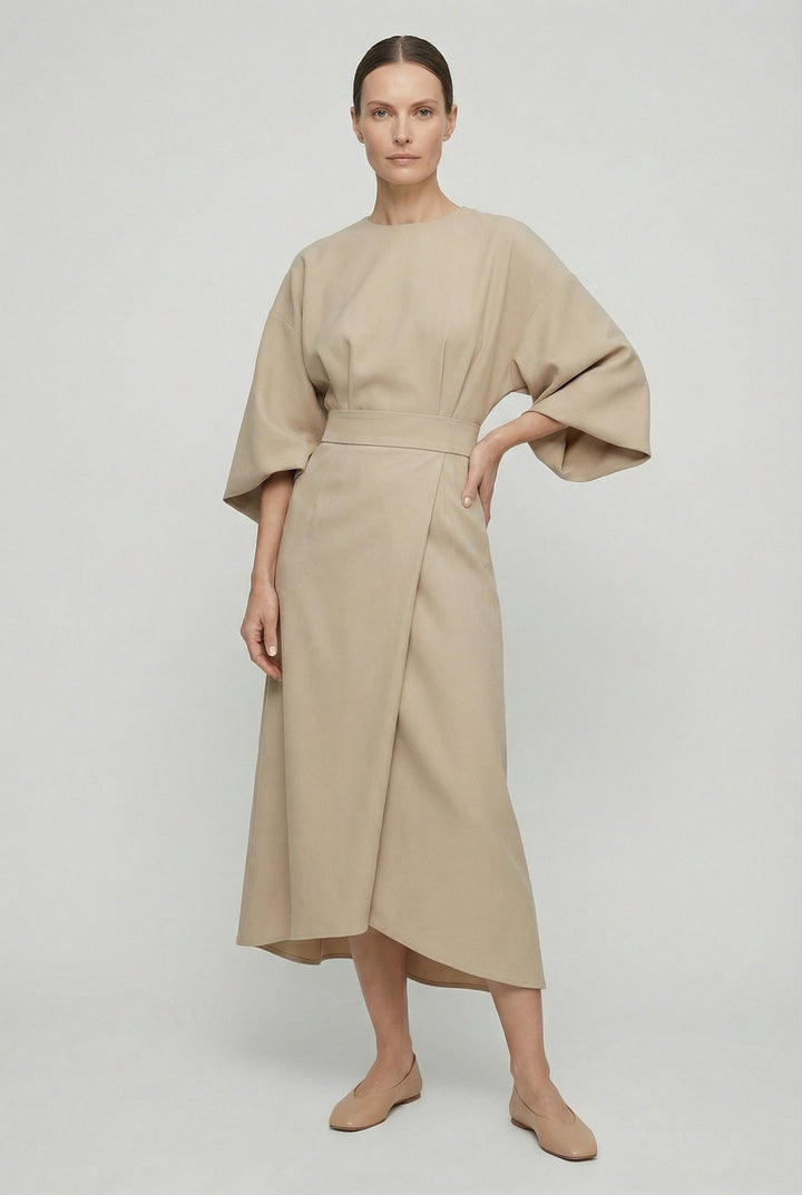 Erika | Flowing Maxi Dress with Belt