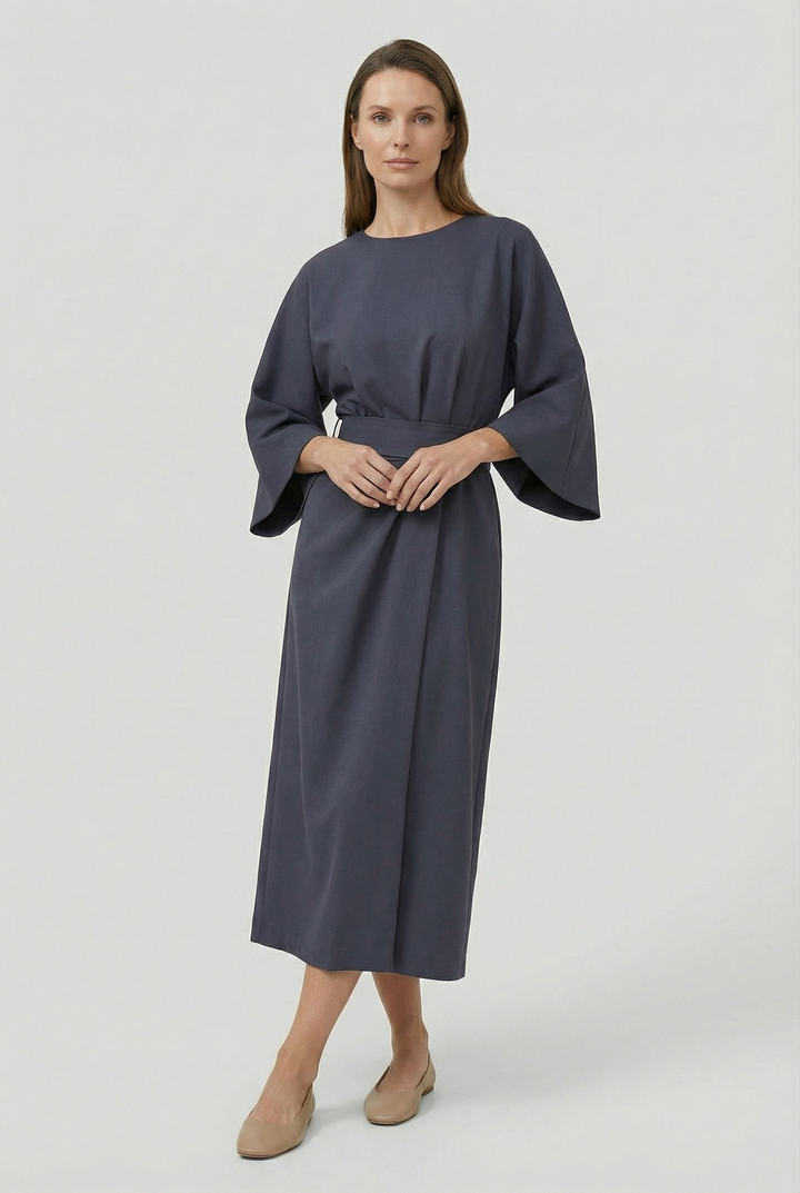 Erika | Flowing Maxi Dress with Belt