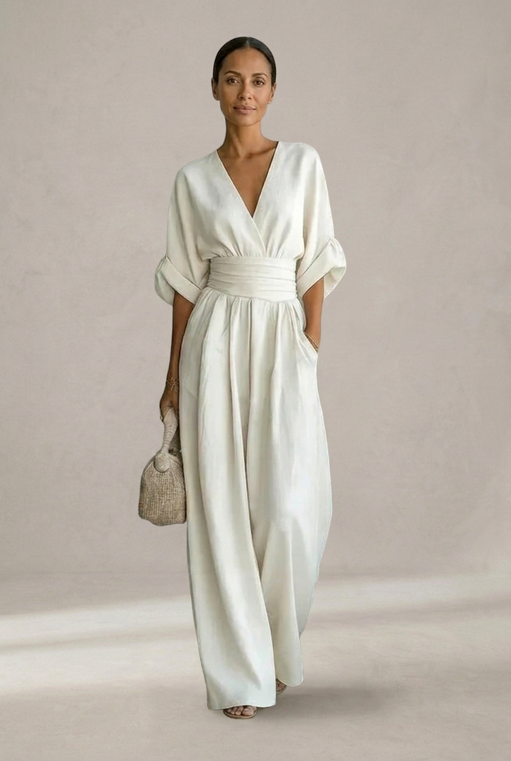 Daniella - Elegant top with V neckline and wide trousers