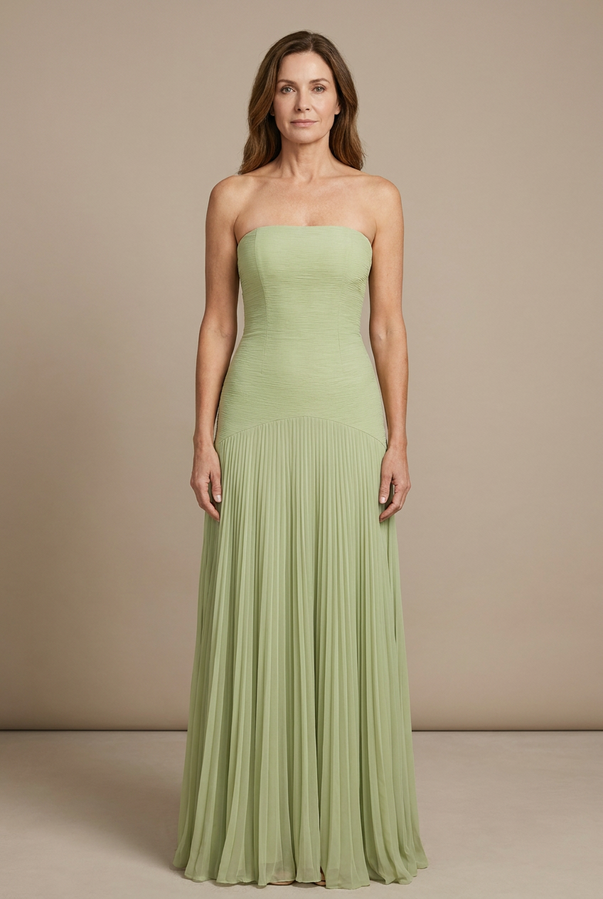 Almudena™ Robe | Refined Elegance with a Touch of Sensitivity
