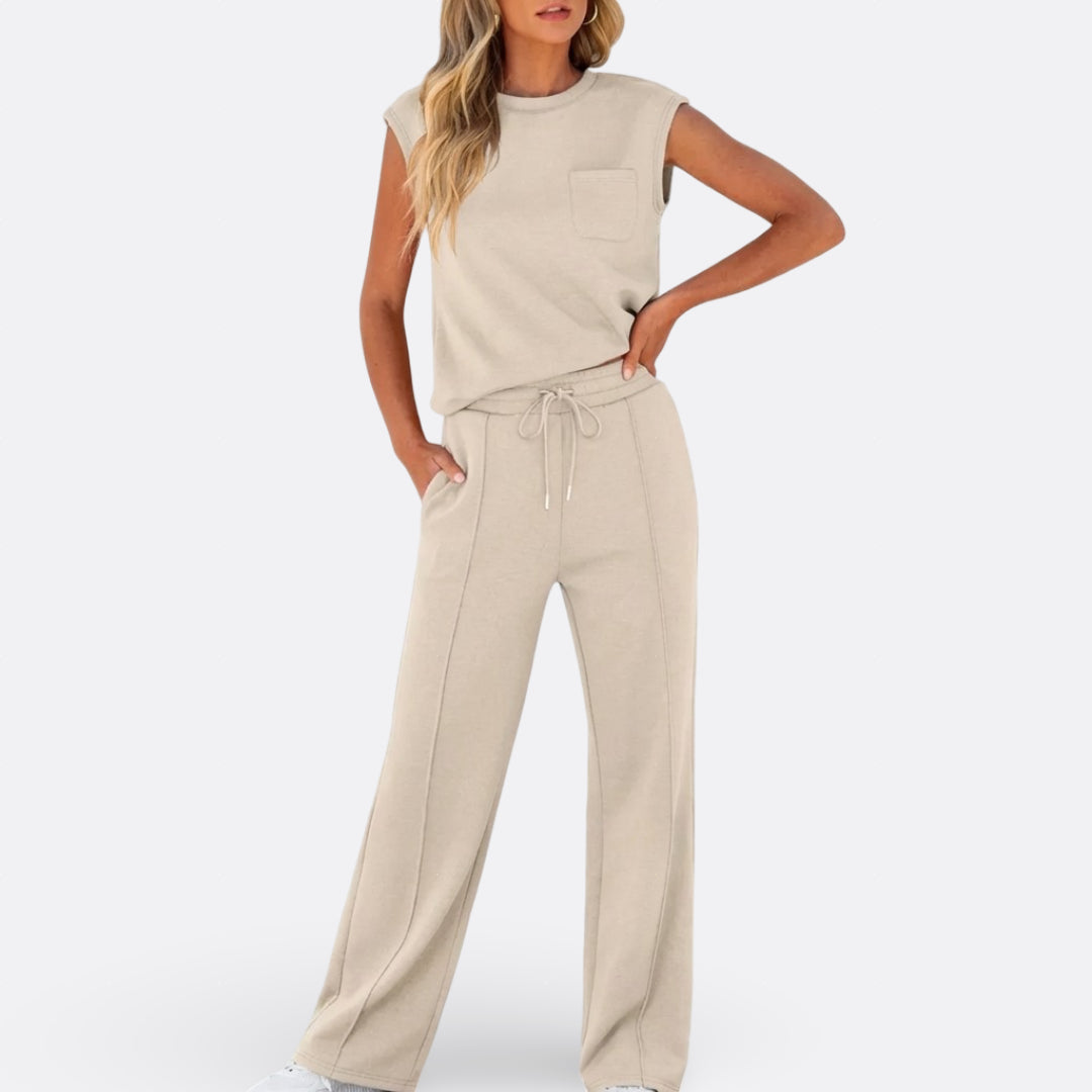 Iris - Comfortable Everyday Outfit Set Made from Soft Material