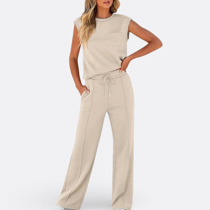 Iris - Comfortable Everyday Outfit Set Made from Soft Material