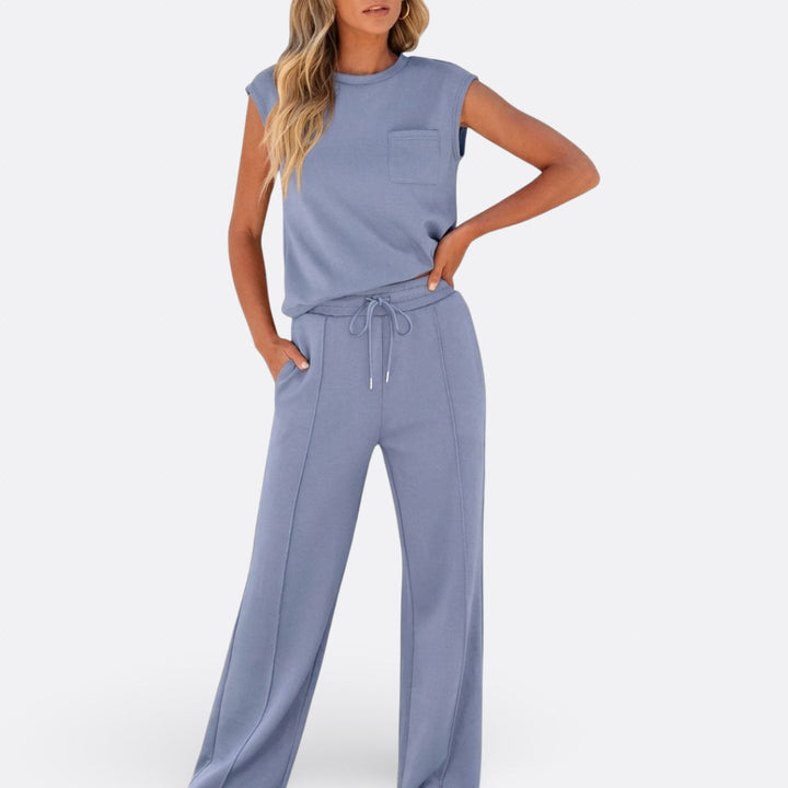 Iris - Comfortable Everyday Outfit Set Made from Soft Material