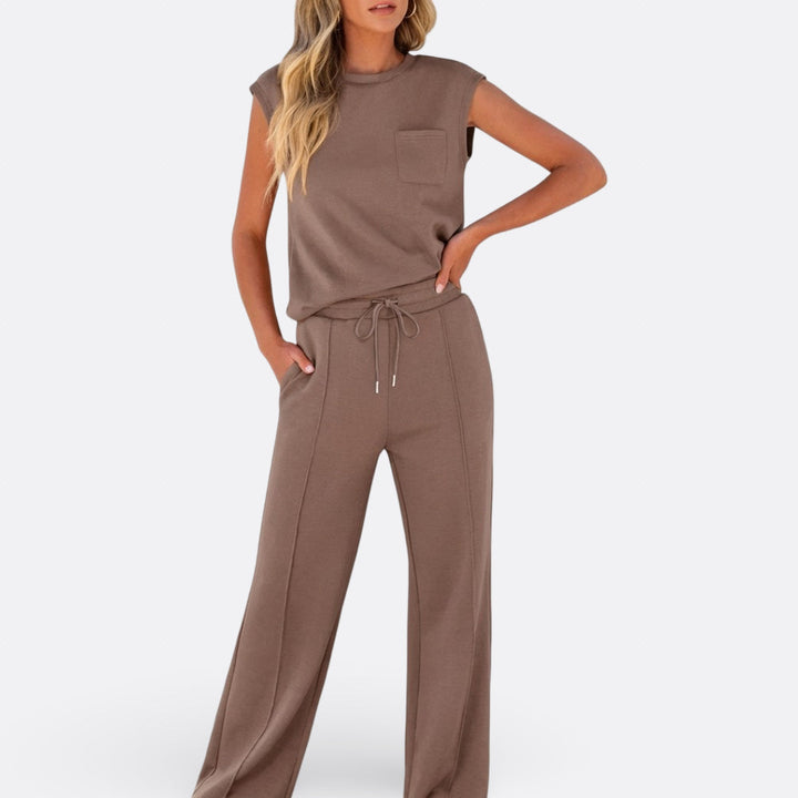 Iris - Comfortable Everyday Outfit Set Made from Soft Material