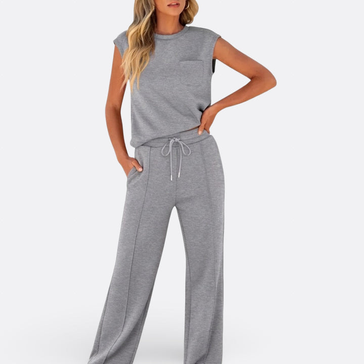 Iris - Comfortable Everyday Outfit Set Made from Soft Material