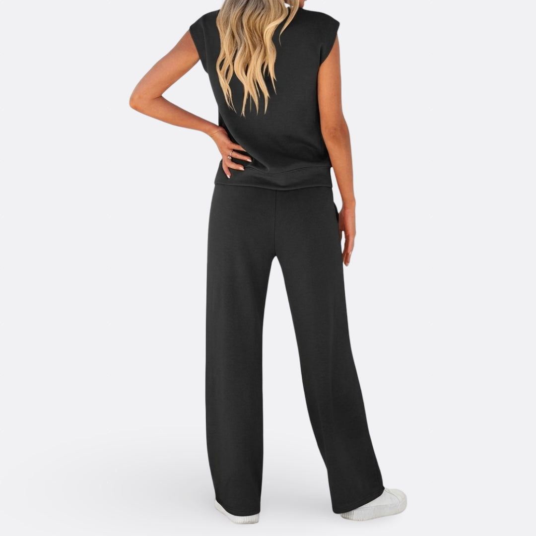 Iris - Comfortable Everyday Outfit Set Made from Soft Material