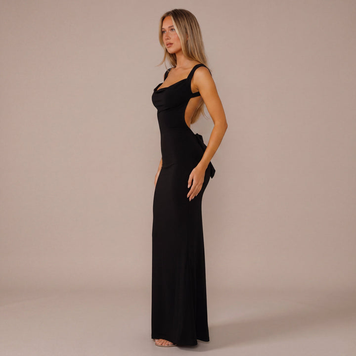Noelia – Long Elegant Dress with Minimalist Design