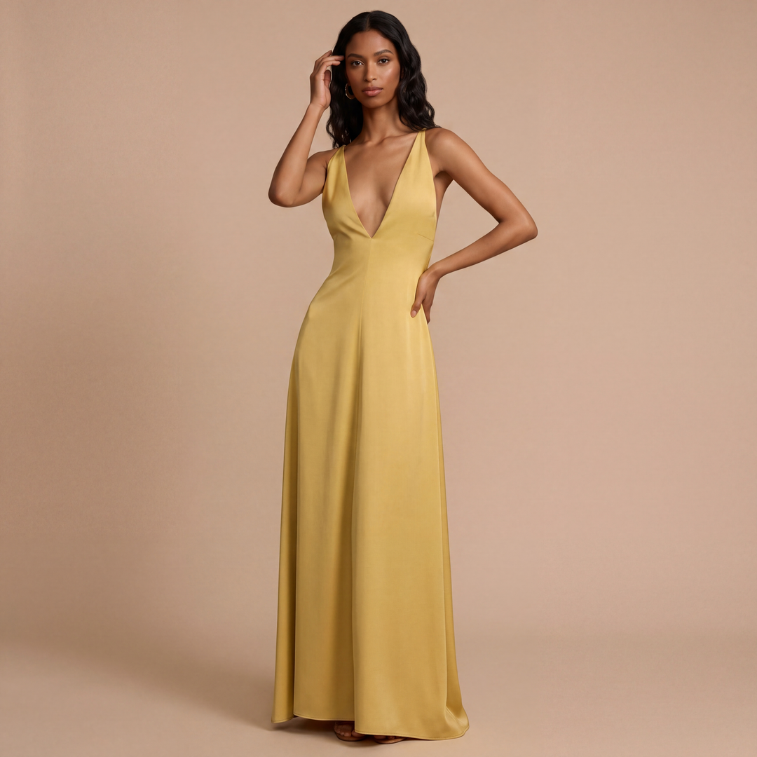 Noa – Long dress with a striking neckline and flowing silhouette
