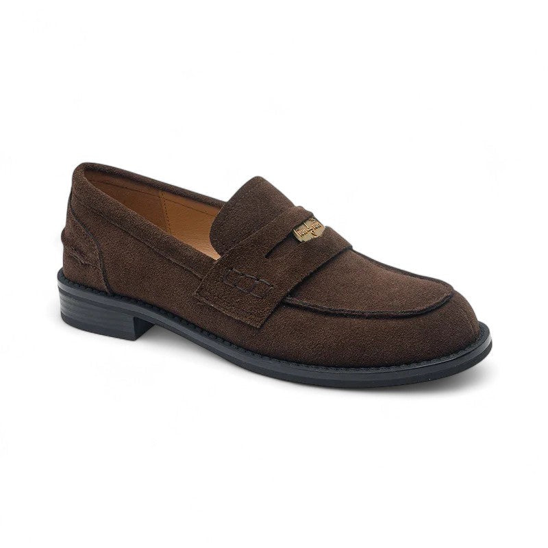 Elegant Vintage-Style Moccasins