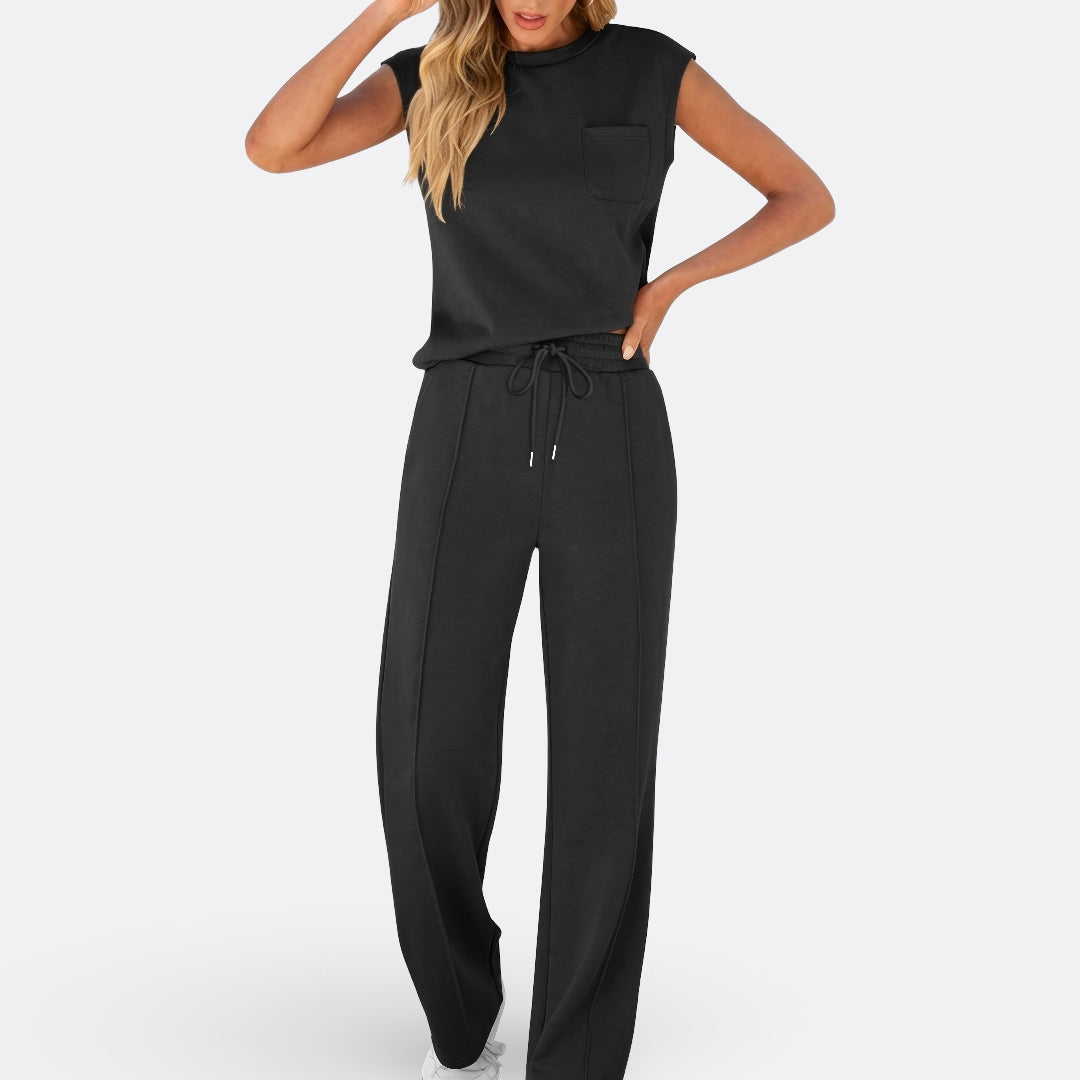 Iris - Comfortable Everyday Outfit Set Made from Soft Material