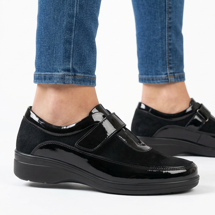 Velcro High Heel Moccasins