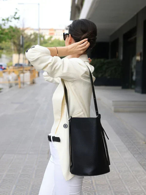 Berlia | Hobo Bag with Minimalist Lines