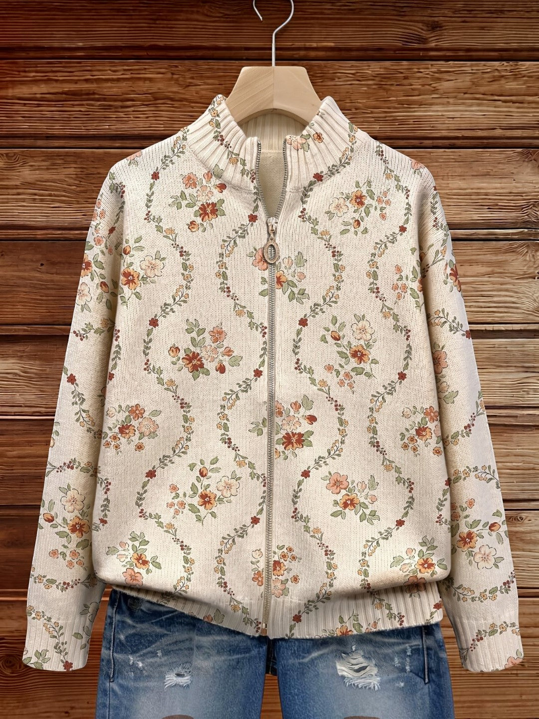 Ingrid | Cardigan with Delicate Floral Vines