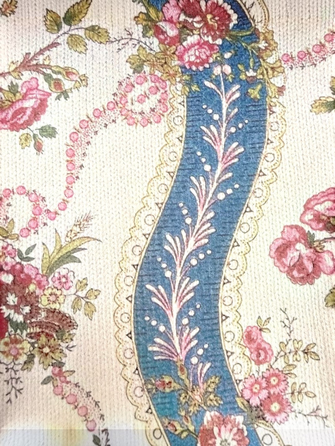 Sabine | Cardigan with Pink Wisteria Design