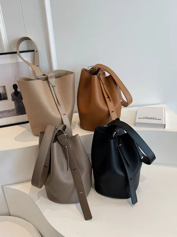 Berlia | Hobo Bag with Minimalist Lines