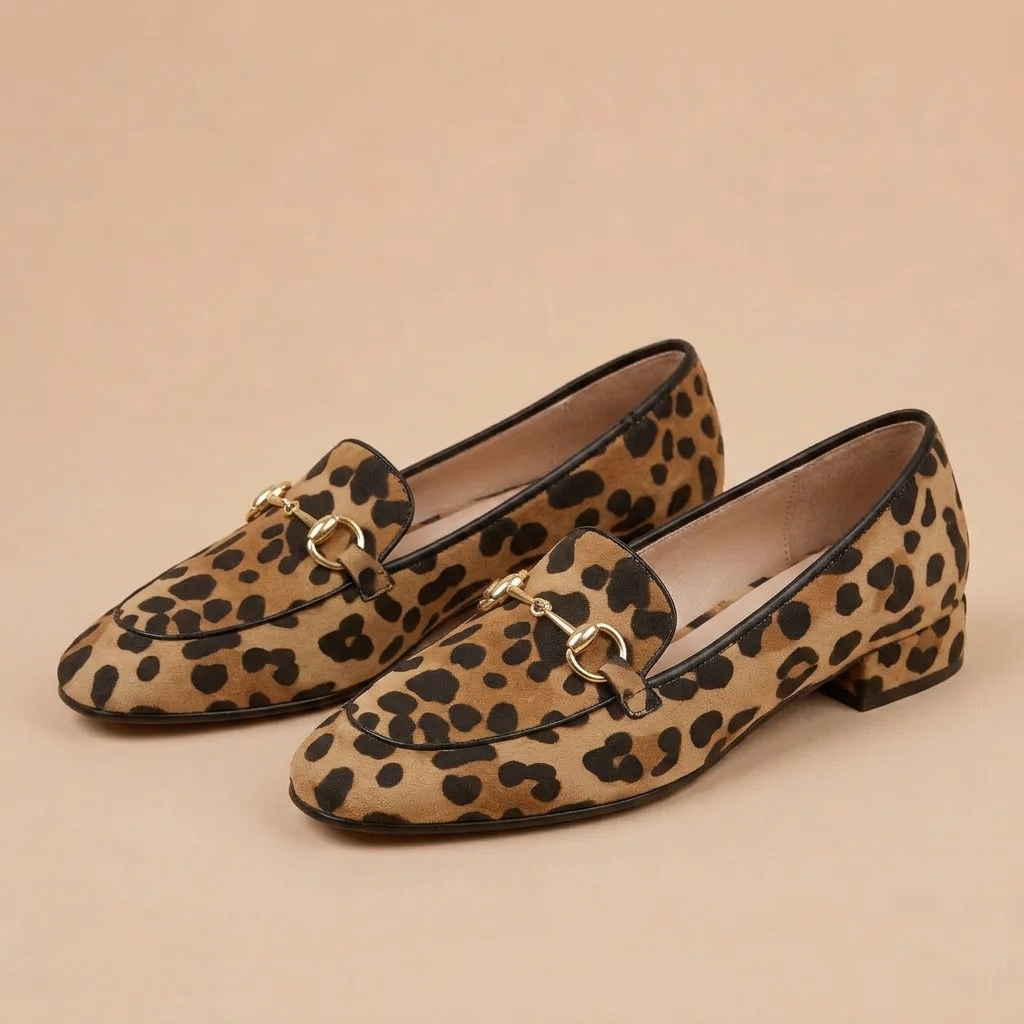 Chrysoúla - Moccasins with Metallic Fastening - Classic Style with Comfort