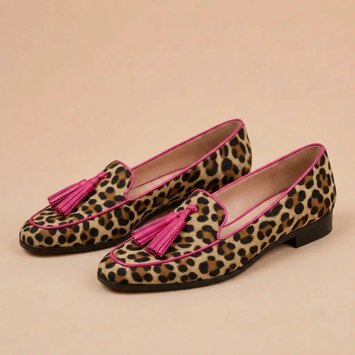 Nikoleta - Moccasins with Pom Poms