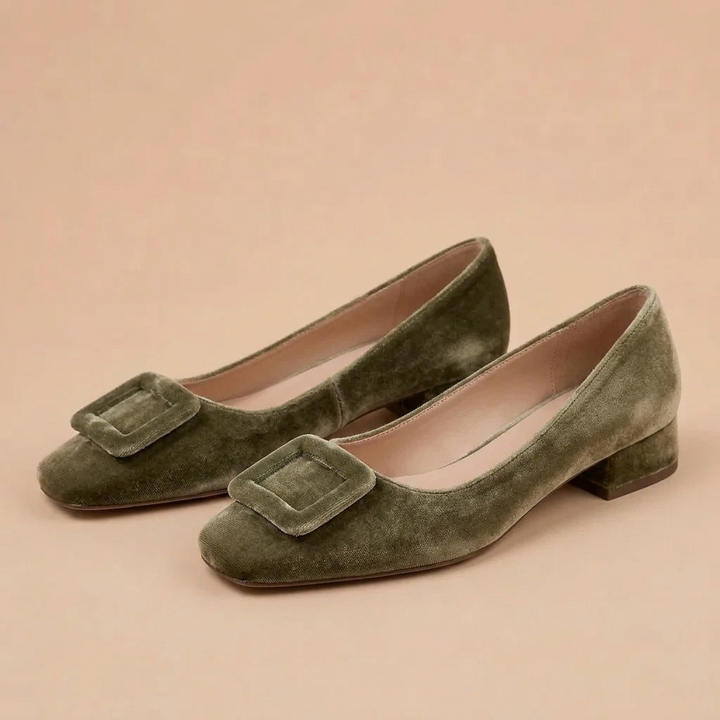 Noë™ | Suede Loafers with Design
