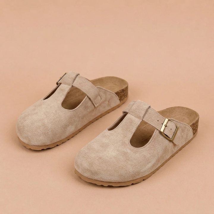 Têmis - Comfortable Clogs with Minimalist Buckle