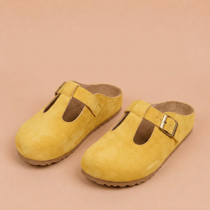 Têmis - Comfortable Clogs with Minimalist Buckle