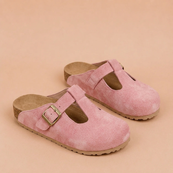 Têmis - Comfortable Clogs with Minimalist Buckle
