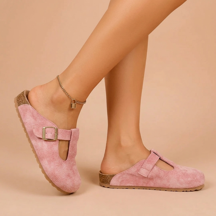 Têmis - Comfortable Clogs with Minimalist Buckle