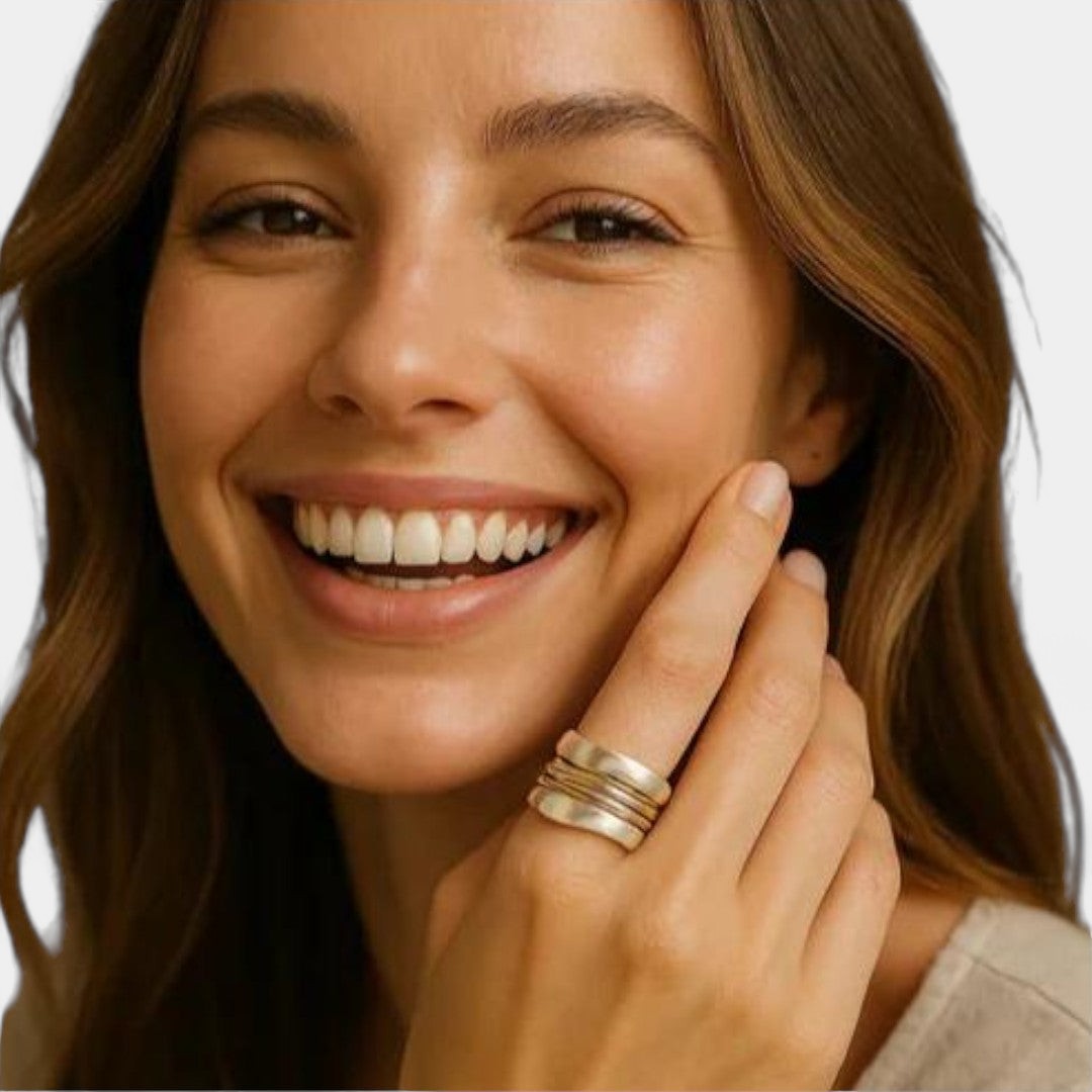 Anastasia - Elegant Ring with Woven Detail in Retro Style