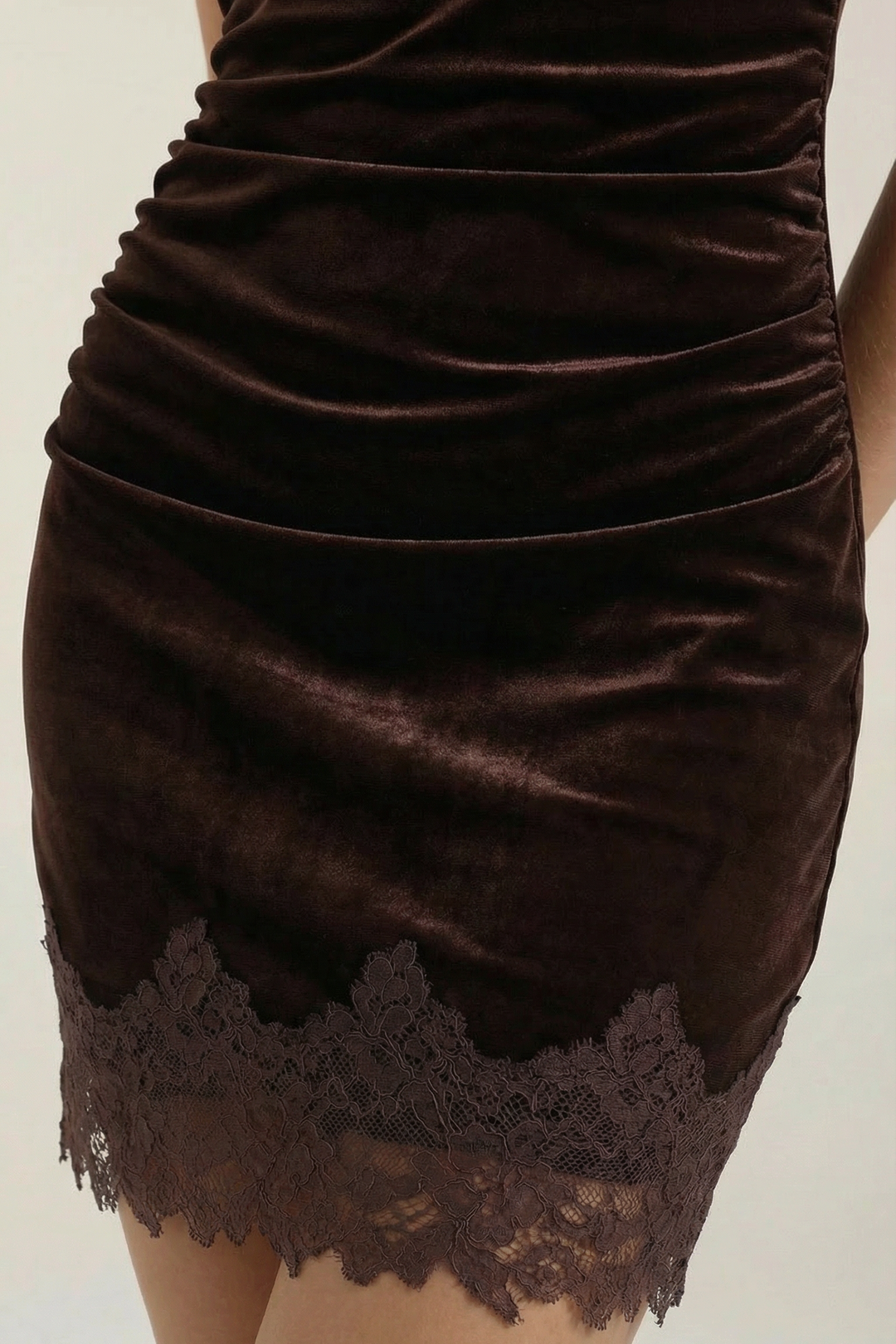 Anabela | Ruched Mini Dress Featuring a Stand-Up Collar