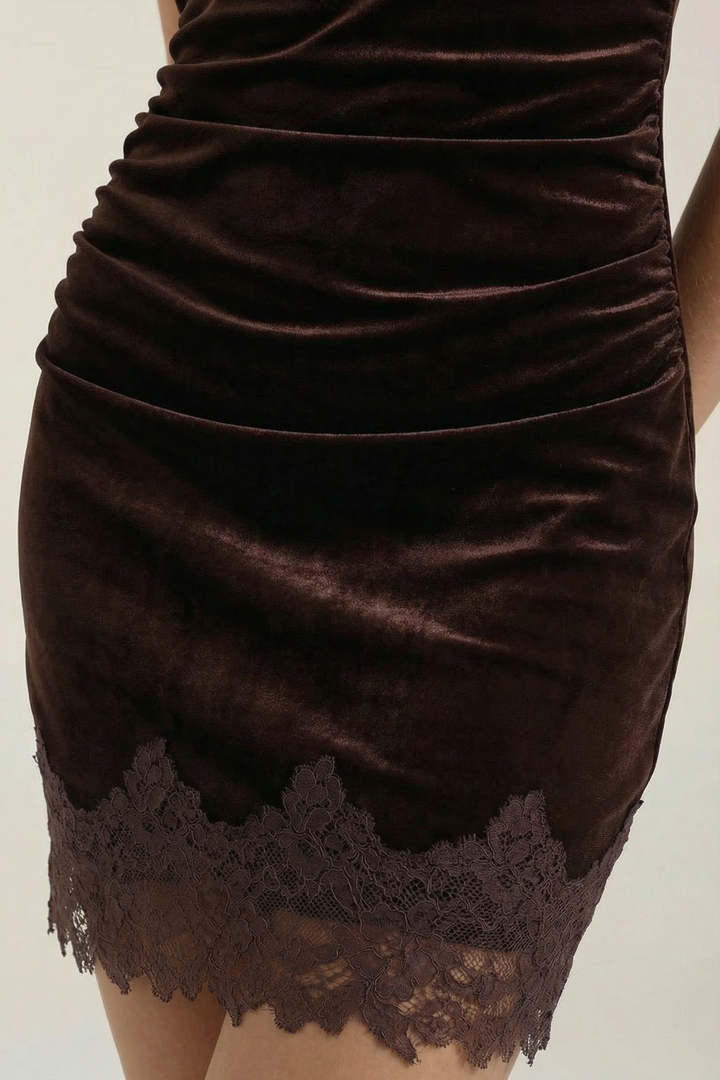 Anabela | Ruched Mini Dress Featuring a Stand-Up Collar