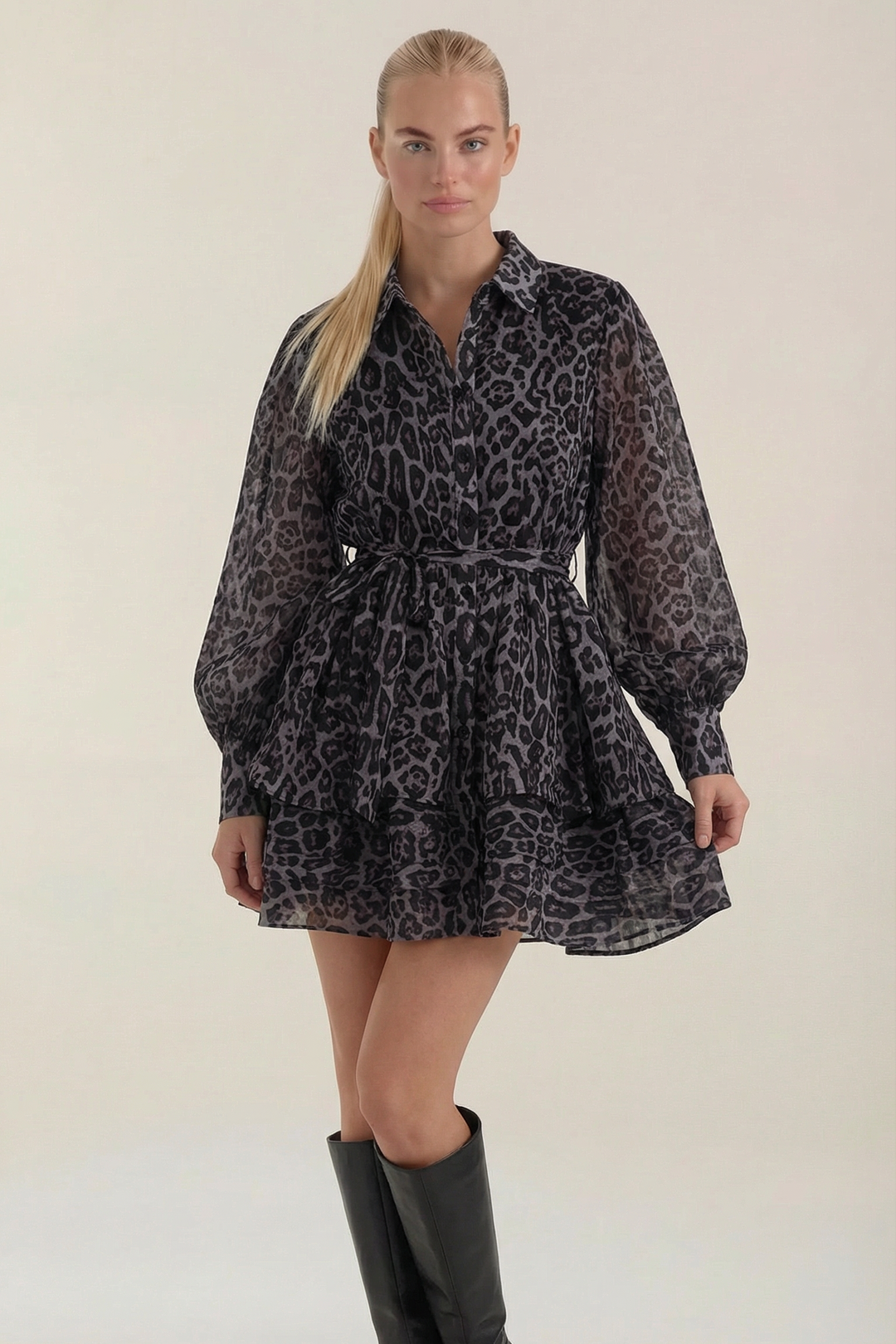 Adelína | Leopard Print Mini Dress