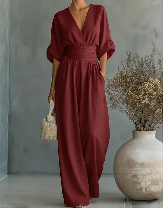 Daniella - Elegant top with V neckline and wide trousers
