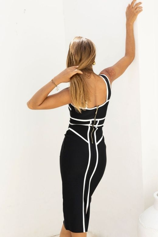 Suki - Classic Black Dress