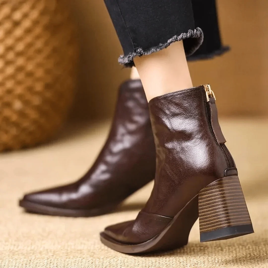Claudia - Elegant Mid-Heel Ankle Boots